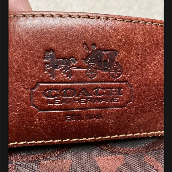 Beautiful, gently used Coach bag. Such an amazing color for fall! 🍁🍂 - Picture 3 of 8